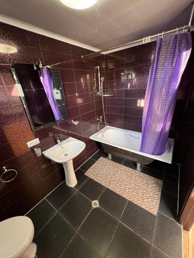Twins Guest House Μπατούμι Εξωτερικό φωτογραφία