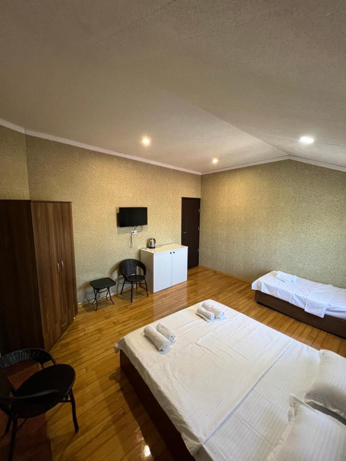Twins Guest House Μπατούμι Εξωτερικό φωτογραφία