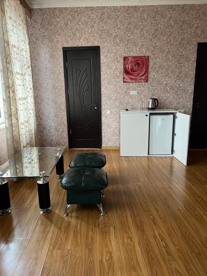 Twins Guest House Μπατούμι Εξωτερικό φωτογραφία