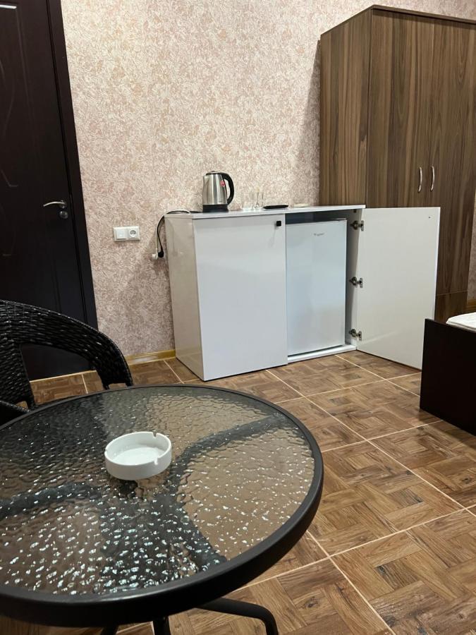 Twins Guest House Μπατούμι Εξωτερικό φωτογραφία